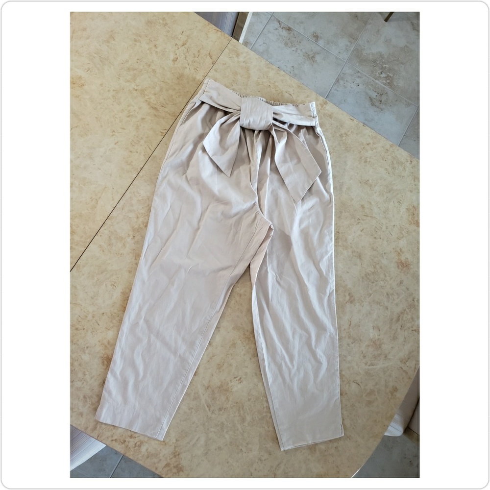 Zara Khakis